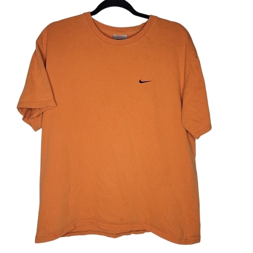 Vintage Y2K Nike Mini Swoosh Silver Tag Embroidered T-Shirt in Orange Size M